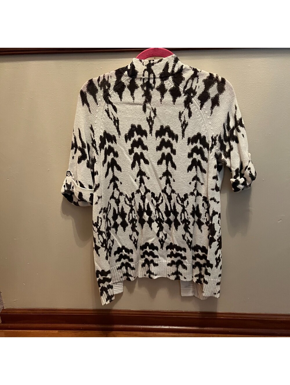 Chico's Size 1 (M) Black White Cardigan Short Roll-Tab